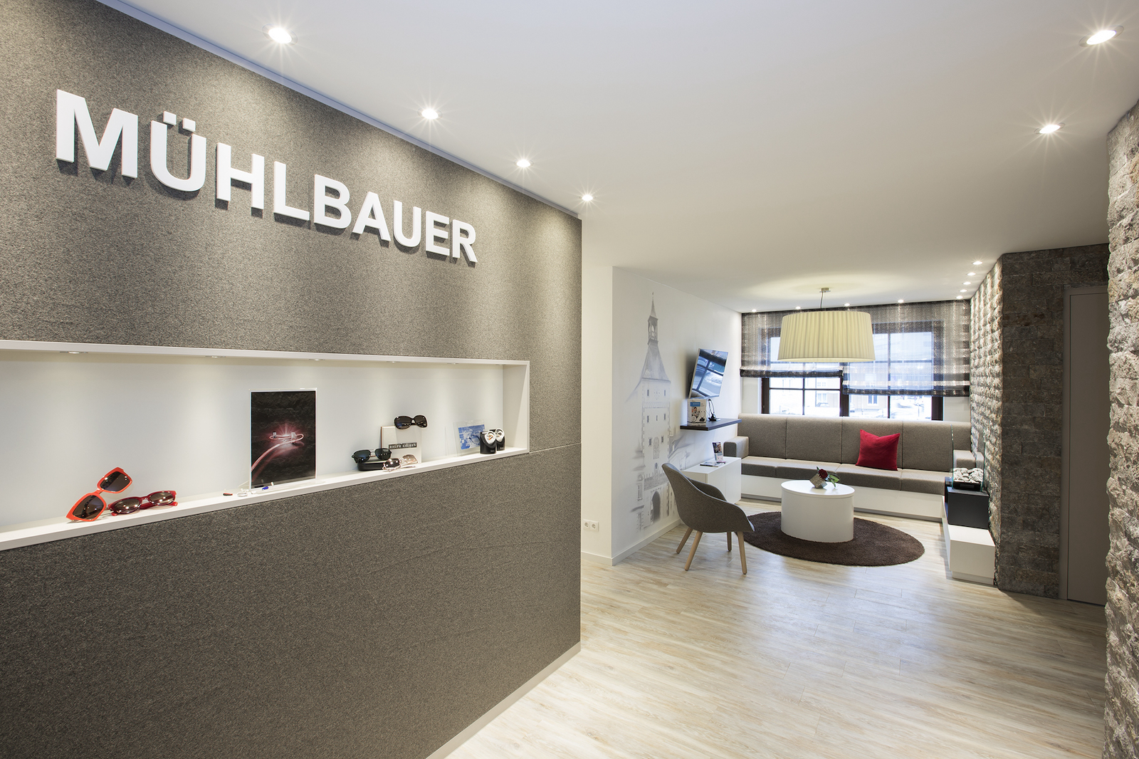 Optiker-Muehlbauer-Wartezimmer